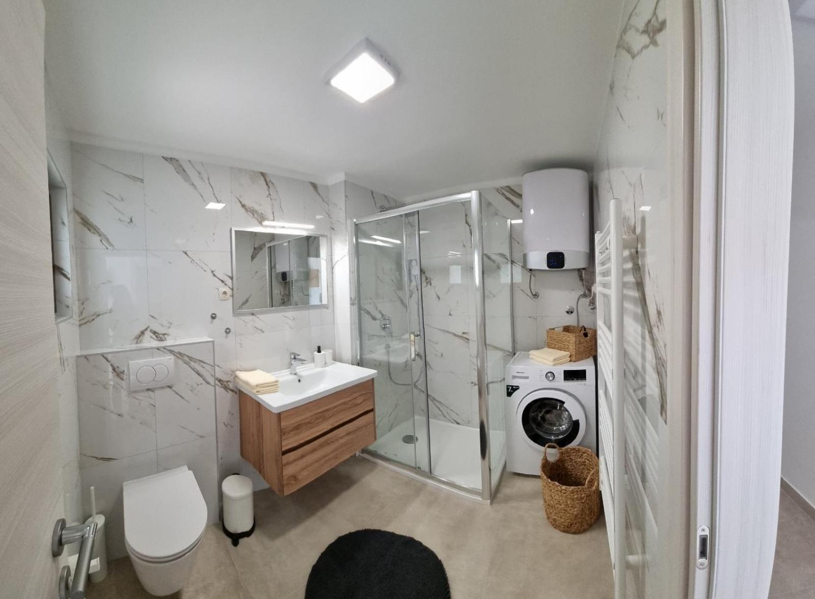 Apartmani Nika 1 里耶卡 外观 照片