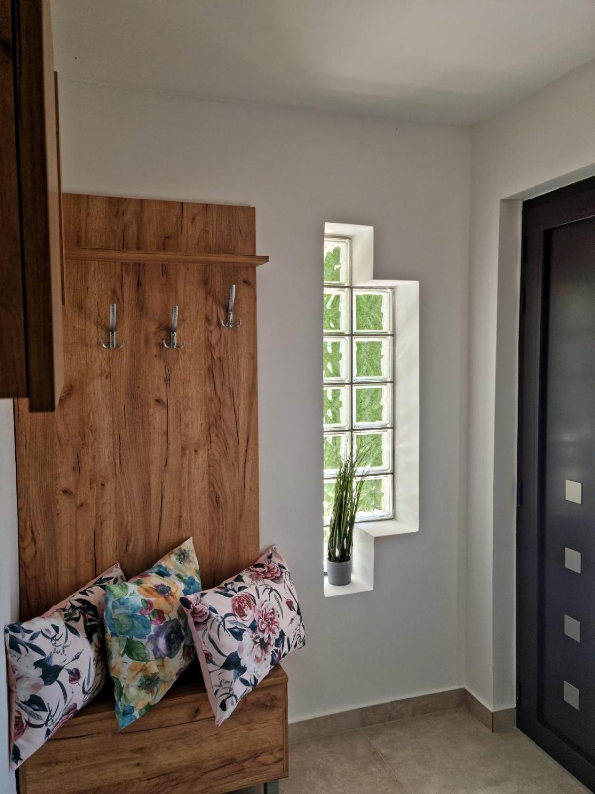 Apartmani Nika 1 里耶卡 外观 照片