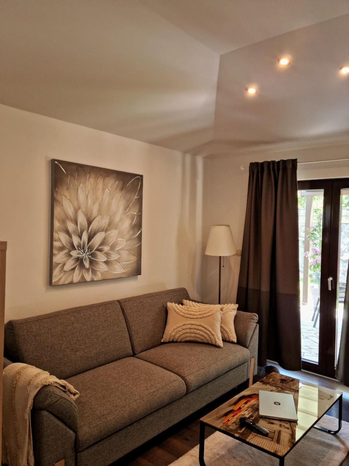 Apartmani Nika 1 里耶卡 外观 照片